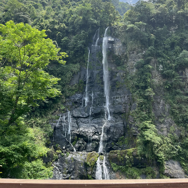 ไป Wulai, Taiwan เมืองบนเขาเล็กๆ เต็มไปด้วธรรมชาติ