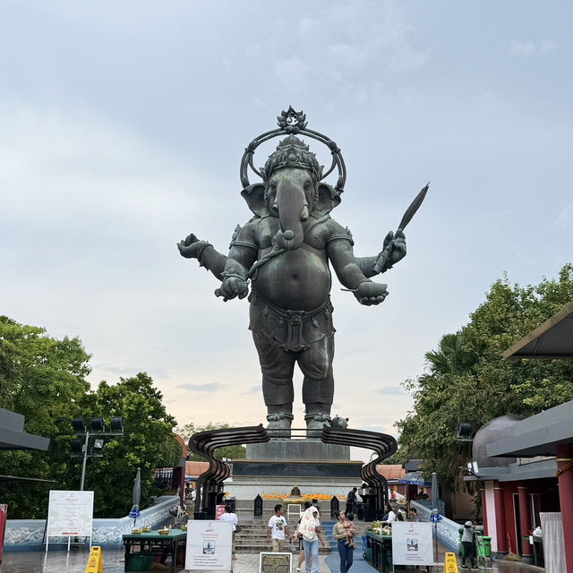 อุทยานพระพิฆเนศองค์ยืน