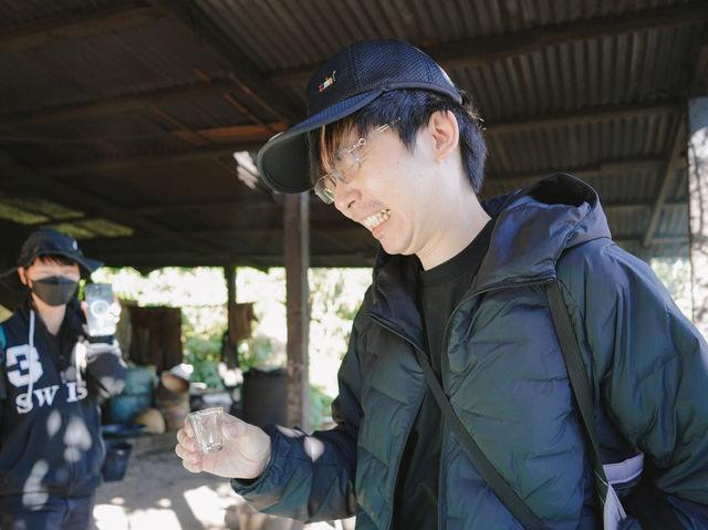 หมู่บ้านซ่างไห วิถีการต้มเหล้าทอผ้าเมืองลาว