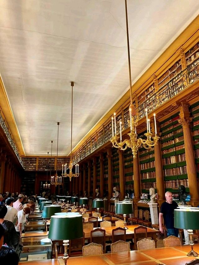 回到17 世紀的巴黎圖書館