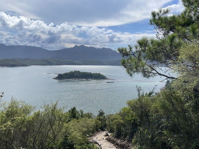 🌊💕 情侶們，快來探索西貢橋咀島的浪漫之旅吧！