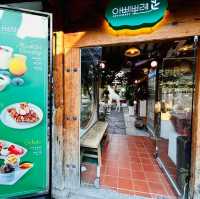 A Day in Ikseon-dong Hanok Village: Seoul’s Trendy Hidden Gem!