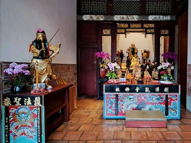 劍潭古寺