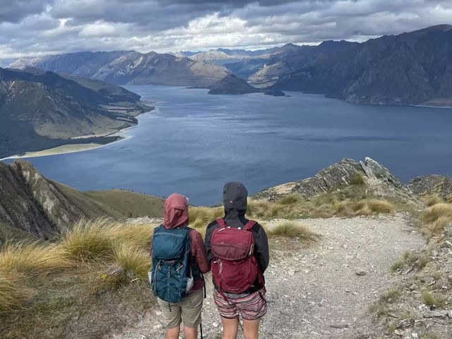 A Journey to Isthmus Peak: A Hike Worth Every Step 🏔️🚶‍♂️
