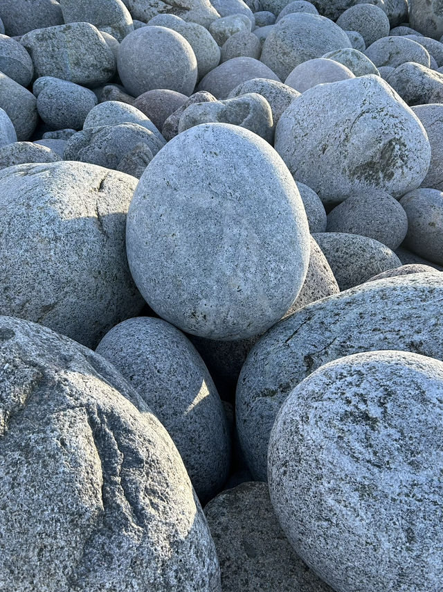 Dragon eggs stones 