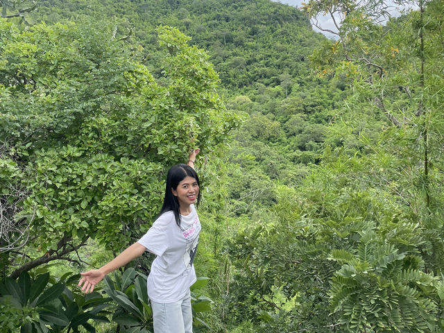 วิวกาญจน์ บนวัดเขาถ้ำ