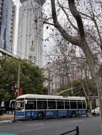Minimalist Comfort Meets City Convenience – Ji Hotel Nanjing Road