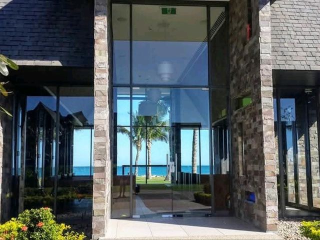 陽光沙灘和藍寶石般的大海，斐濟洲際度假酒店 InterContinental Fiji Golf Resort & Spa