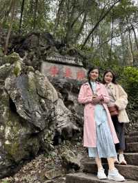 A Stroll Through Time: Feilai Feng’s Enchanting Rock Carvings