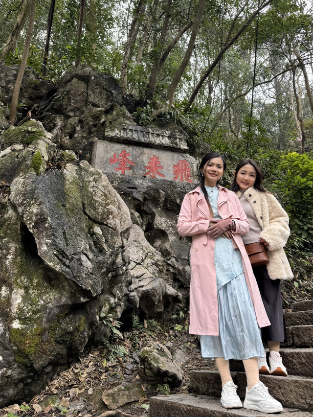 A Stroll Through Time: Feilai Feng’s Enchanting Rock Carvings