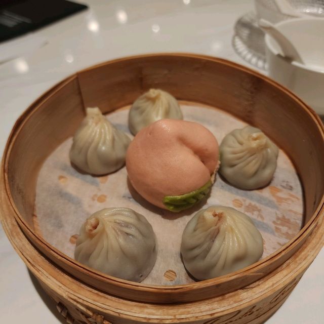 台北 不輸鼎泰豐的八色小籠包