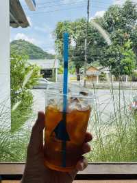 ANEW Bar & Coffee – คาเฟ่ฟีลดี มินิมอล