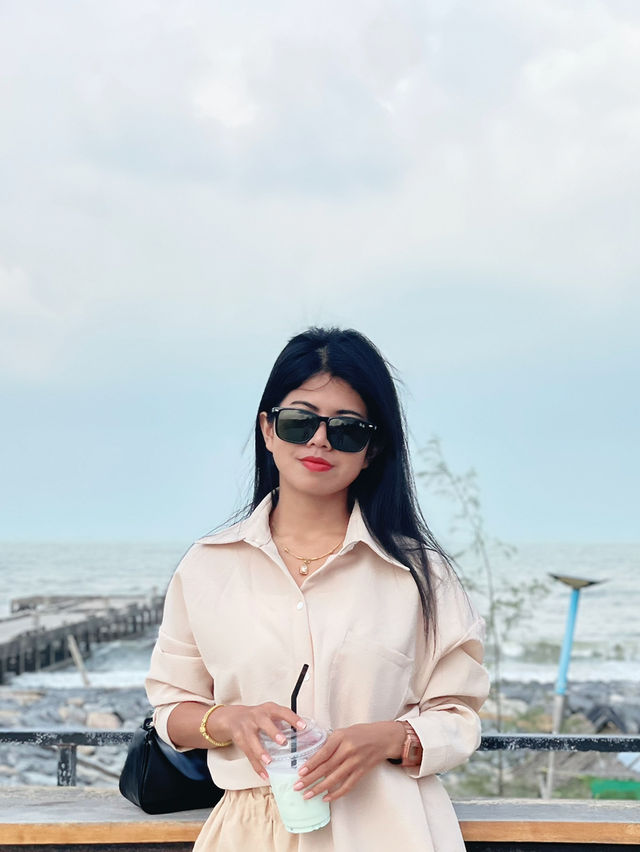 คาเฟ่พานตัวที ปากพนัง ☕🌊
