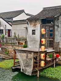 Taihu Ancient Town: A Jiangnan Gem Illuminated by Night