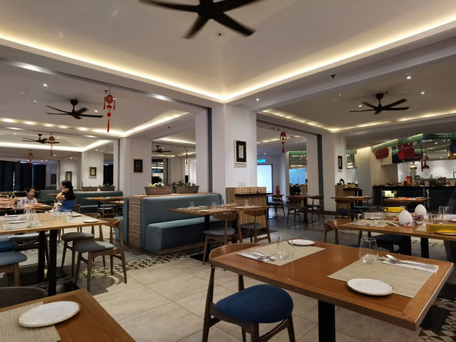 “DoubleTree Resort by Hilton Penang — Seaside Comfort with a Signature Warm Welcome”