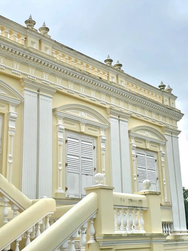 A Tranquil Visit to Sultan Abu Bakar Mosque, Johor Bahru