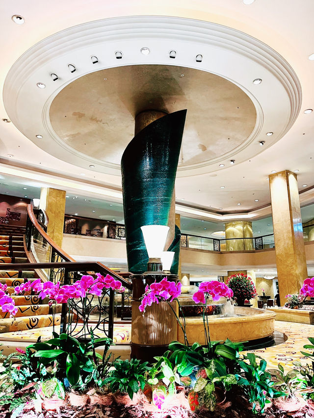 “Eco-Luxe Escape: Lobby Lounge at Shangri-La KL”