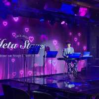 晚晚都有唔同表演嘅音樂藝術餐廳🎤🎸🥁