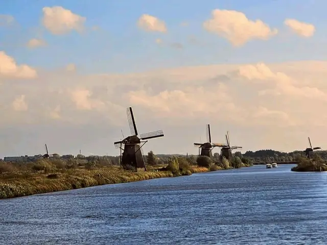 หมู่บ้านกังหันลมที่ต้องไปเยือนในเนเธอร์แลนด์---คินเดอร์ไดค์ (Kinderdijk) ใกล้รอตเตอร์ดัม