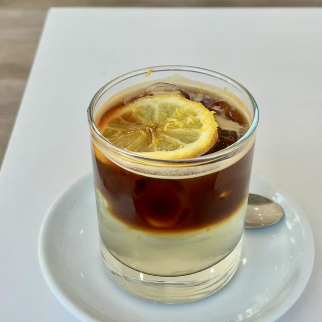 🇦🇺ホワイトトーンのゆったりとした時間を過ごせるおしゃれなカフェ