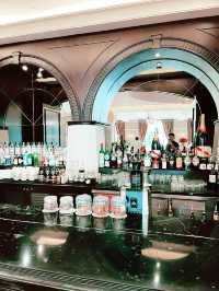 Colonial Café: Timeless Elegance in Every Note