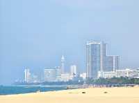หาดนาจอมเทียน