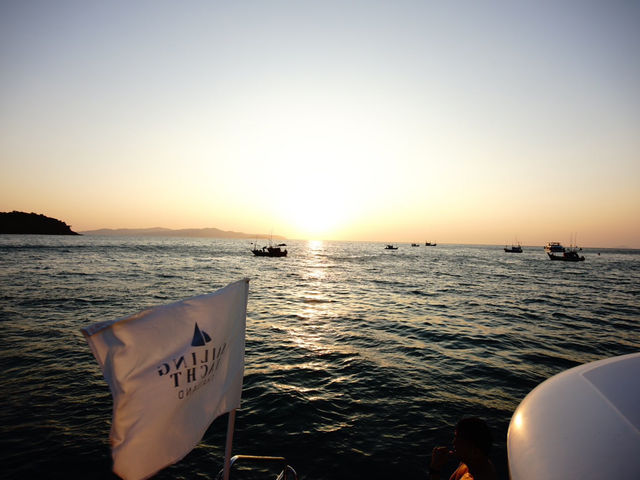 ล่องเรือ Sailing Yacht - ชมวิวทะเลแบบพาโนรามา
