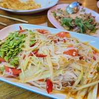 โมการลาบ - ร้านอาหารอีสานรสแซ่บในอุบล