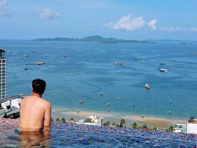 โรงแรมสุดเก๋ Siam at Siam Design Hotel Pattaya
