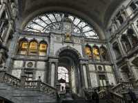 สถานีรถไฟAntwerp สวยสง่าล้ำค่าวัฒนธรรม