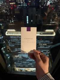 コンラッド大阪：ラグジュアリーと絶景のホテルステイ