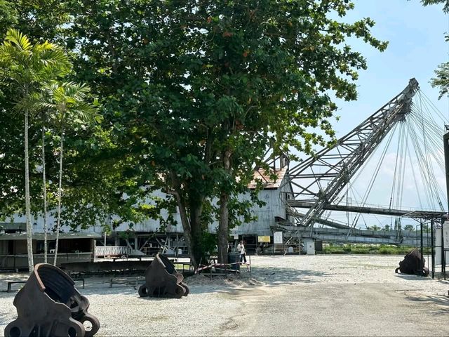 Tanjung Tualang Tin Dredge No. 5: A Floating Giant of Malaysia’s Tin Mining Heritage