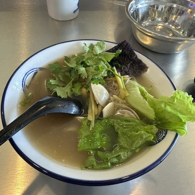Famous Yipzai Seafood Noodle restaurant in Klang