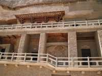 Magao Grottes: immersed Buddism 
