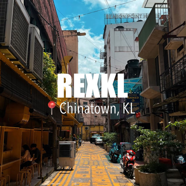 🇲🇾✨ KL’s Hidden Artsy Street – A Photo Spot You Can’t Miss!
