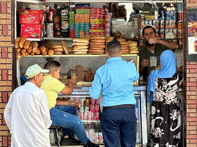 🌞✨ Dive into the Magic of a Moroccan Souk: A Summer Market Adventure