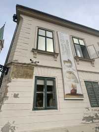 【話題】失恋博物館で過去の恋愛成仏してきた🇭🇷
