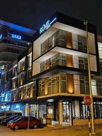 “Rume Hotel Kuching – A Cozy Urban Retreat with Culinary Delights”