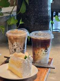 รีวิว Guzzjung cafe' Co-Working Space นิวทาวน์ สกล