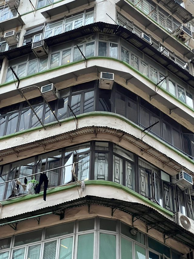 Unique Experiences in HK - Architecture 