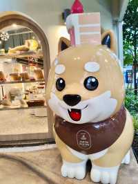 曼谷｜被店門口的狗狗吸引進去，卻意外發現一家日式甜點小宇宙，溫柔可愛到不想離開！
