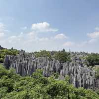 Kunming in 4 Days: Streets to Stone Peak