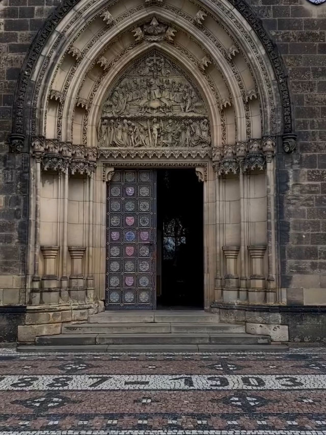 📖プラハ・ストラホフ修道院｜まるで絵画のような“世界一美しい図書館” 