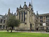 Exploring the Architectural Beauty of the University of Glasgow! 🇬🇧🏛️