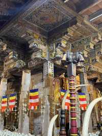🕊️🇱🇰 Temple of the Sacred Tooth – Sri Lanka’s Holiest Site