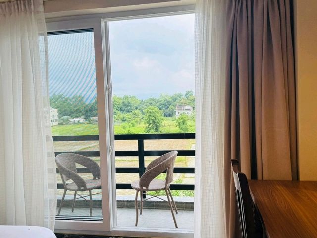 Royal Tiger Luxury Resort sauraha Chitwan Nepal 