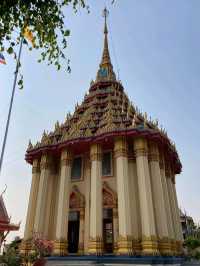 Wat Khao Sakae Krang Is a Hidden Gem