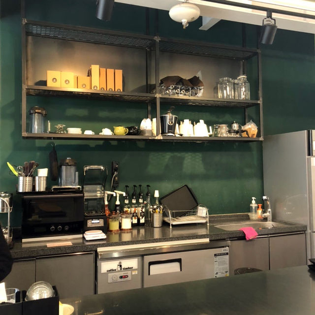 💬조용한 감성 한 잔, 대구 팀버커피 서문점☕️