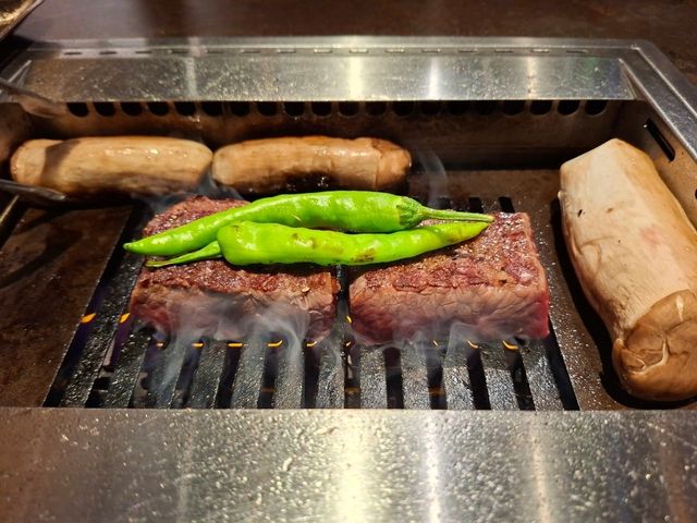 日出康城高質韓式烤肉料理💕五花肉牛小排好正🥳食飽仲有公仔機免費玩🥳