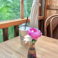 แวะคาเฟ่สไตล์บ้านหวานๆ หากใครมาเที่ยวที่ปราจีน 